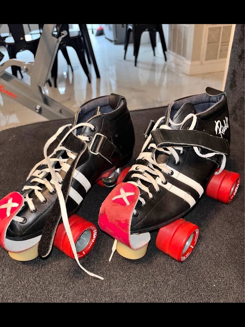 Riedell 265 Avanti Fugitive Indoor Roller Derby Speed Skates Size 10 skating reg
